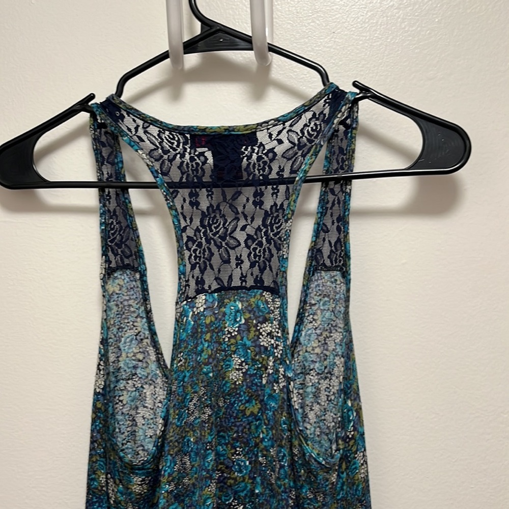 Tank top - Picture 8 of 8